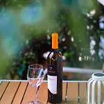 Peaceful Family With Private Garage Free Parking, Apartamento *