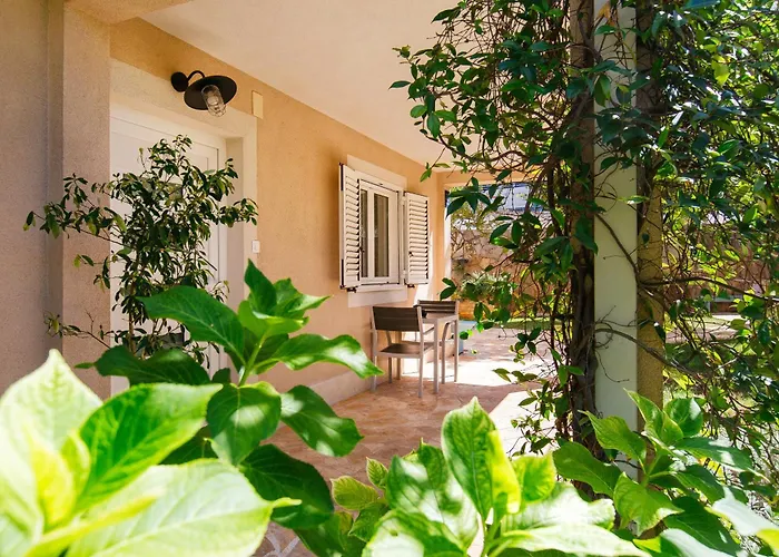 شقة Peaceful Family With Private Garage Free Parking, *