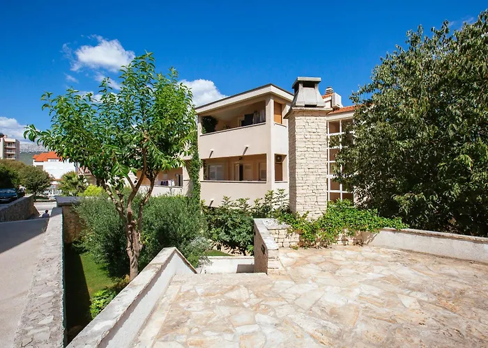 Peaceful Family With Private Garage Free Parking, شقة *